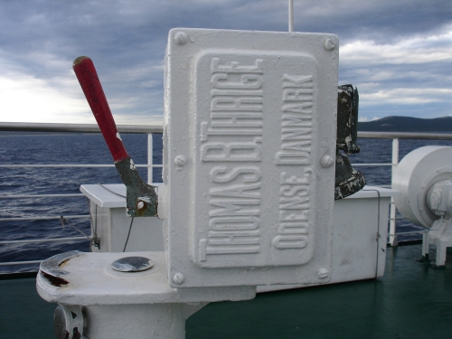 Wayfinding and Typographic Signs - ship-sign