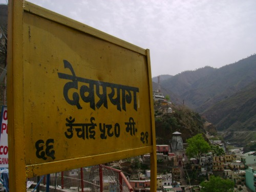 Wayfinding and Typographic Signs - dev-prayag