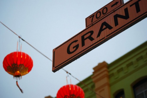 Wayfinding and Typographic Signs - chinatown-san-fran