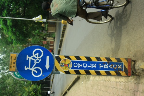 Wayfinding and Typographic Signs - cycle-track-