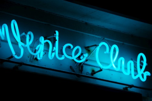 Wayfinding and Typographic Signs - venice-club
