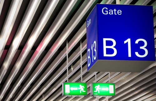 Wayfinding and Typographic Signs - gate-b13