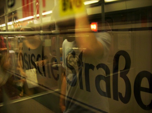 Wayfinding and Typographic Signs - u-bahn