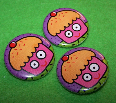 Pins, Badges and Buttons - cupcake buttons