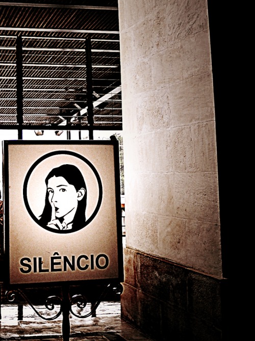 Wayfinding and Typographic Signs - silence
