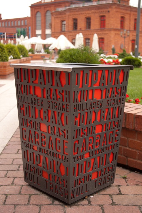 Wayfinding and Typographic Signs - manufaktura-garbage