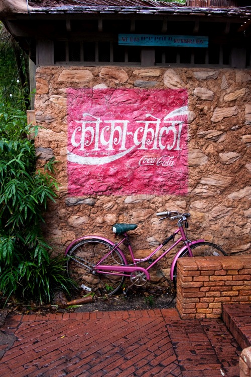 Wayfinding and Typographic Signs - coca-cola-sign-asia