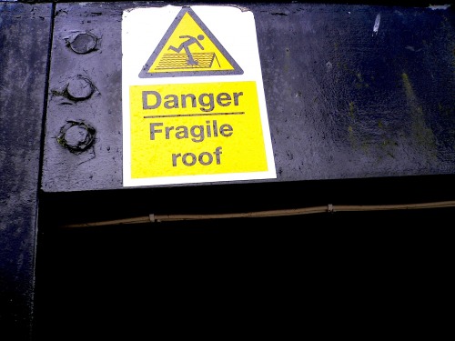 Wayfinding and Typographic Signs - danger-fragile-roof