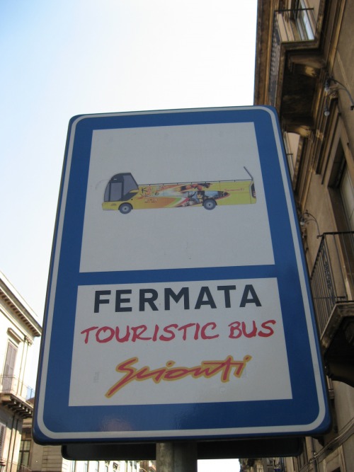 Wayfinding and Typographic Signs - touristic-bus