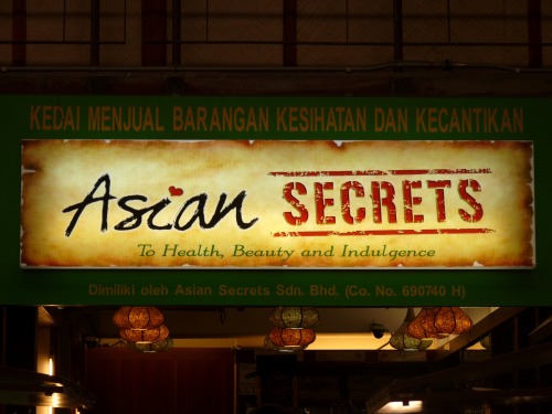Wayfinding and Typographic Signs - secrets-of-asia