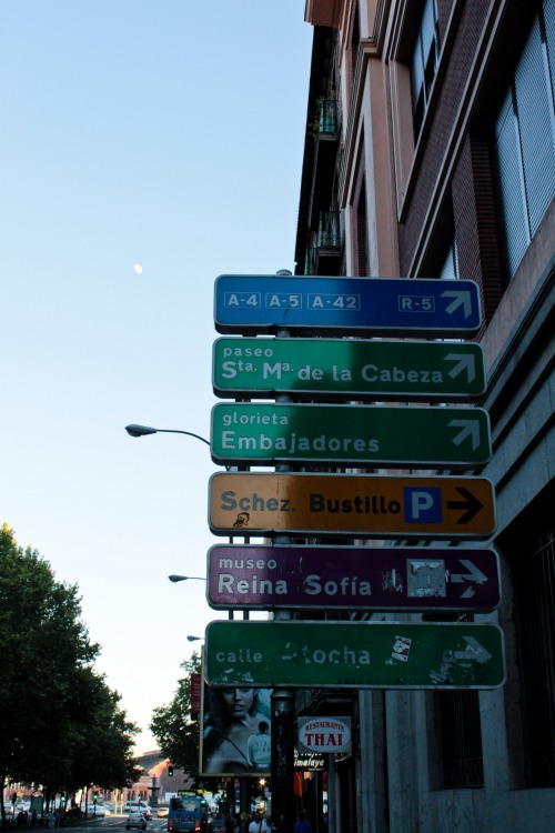 Wayfinding and Typographic Signs - prado