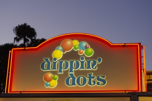 Wayfinding and Typographic Signs - dippin-dots-at-dusk