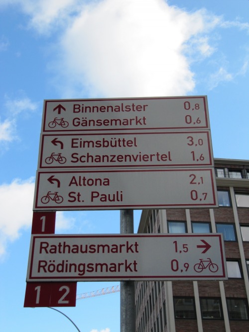 Wayfinding and Typographic Signs - hamburg-by-car-and-bike