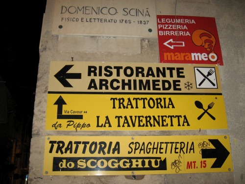 Wayfinding and Typographic Signs - restaurants