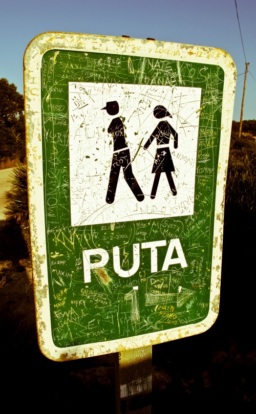 Wayfinding and Typographic Signs - puta