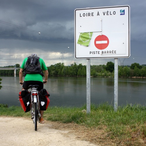 Wayfinding and Typographic Signs - bike-braves-floods