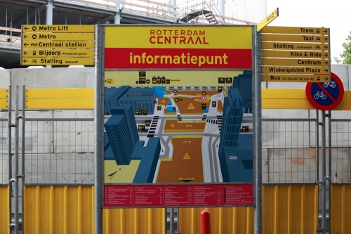 Wayfinding and Typographic Signs - rotterdam-central-station-information-point