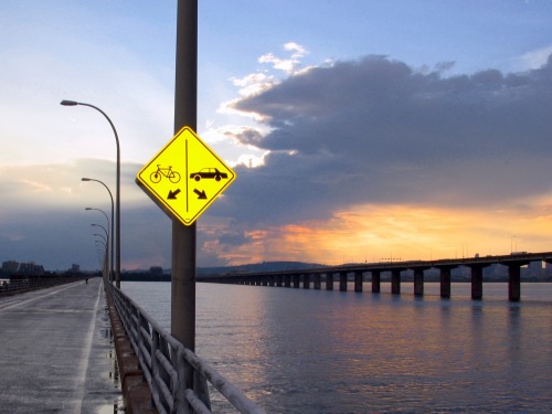 Wayfinding and Typographic Signs - bicycles-in-the-streets-and-cars-to-the-river