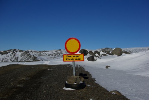 Wayfinding and Typographic Signs - private-road-on-glacier
