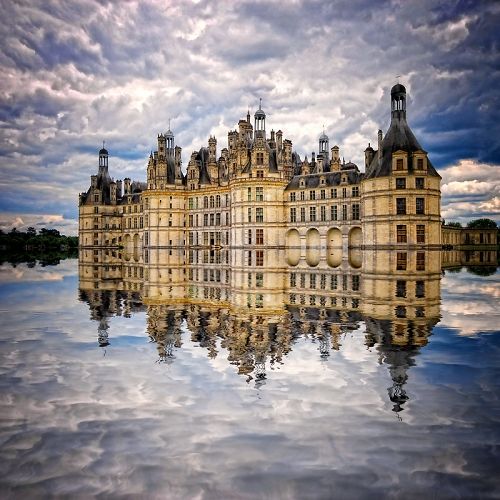 famous water reflection photography