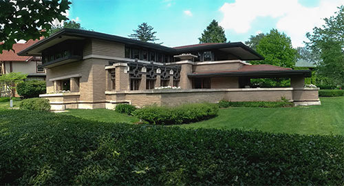 Wright's Meyer May house and its L-shaped layout