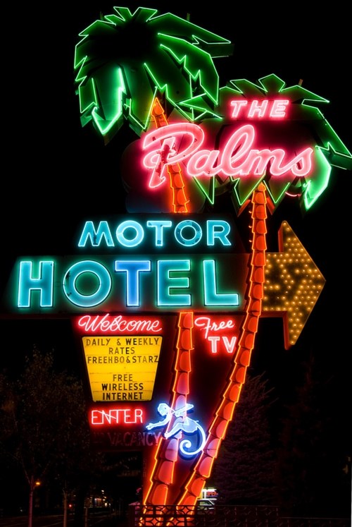 Vintage Signage - The Palms Motor Hotel