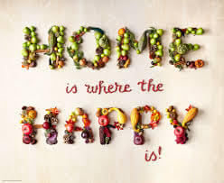 Home is where the happy is, hand lettering by Danielle Evans