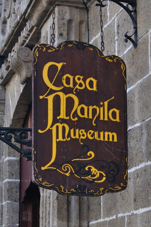 Wayfinding and Typographic Signs - casa-manila-museum