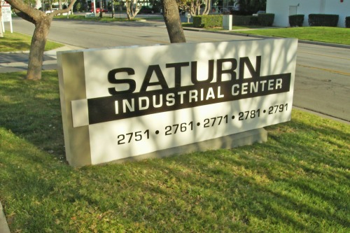 Wayfinding and Typographic Signs - saturn