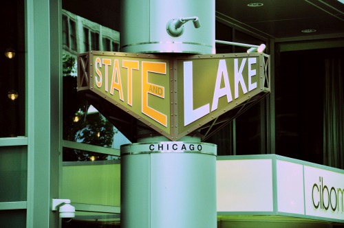 Wayfinding and Typographic Signs - state-&-lake