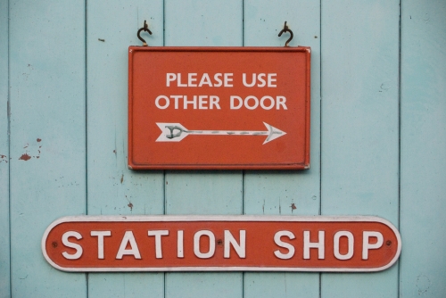 Wayfinding and Typographic Signs - station-shop