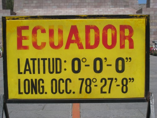 Wayfinding and Typographic Signs - ecuador-sign-ecuador