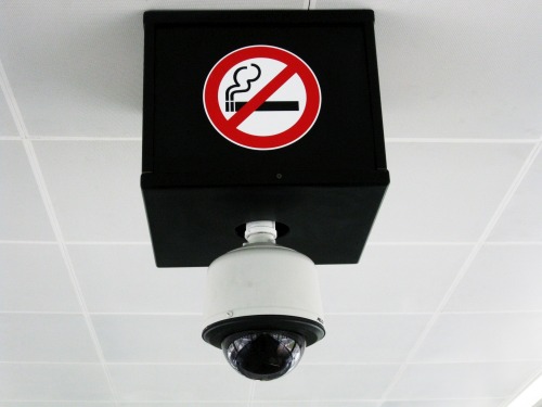 Wayfinding and Typographic Signs - dubai-international-airport---no-smoking